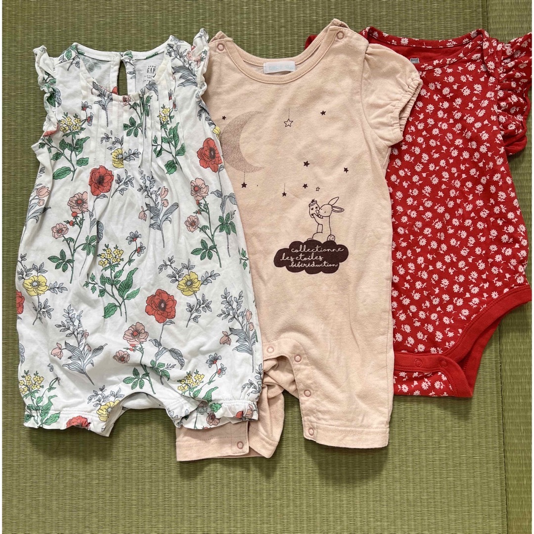 babyGAP(ベビーギャップ)のまとめ売り　ロンパース70 女の子　GAP BEBE キッズ/ベビー/マタニティのベビー服(~85cm)(ロンパース)の商品写真