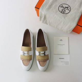 Hermes - 最高級 未使用 2023 エルメス HERMES ロワイヤル H金具 モカシン ローファー シューズ 36//ホワイト 革靴 女性用【2400013868815】