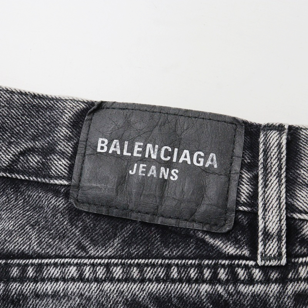 Balenciaga(バレンシアガ)の美品 JPタグ 2022 バレンシアガ BALENCIAGA トロンプルイユ デニムミニデニムショーツ 36/ブラック ショートパンツ【2400013866231】 レディースのパンツ(ショートパンツ)の商品写真