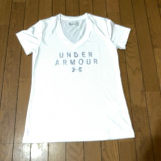 アンダーアーマー(UNDER ARMOUR)のアンダーアーマー　レディースシャツ(Tシャツ(半袖/袖なし))