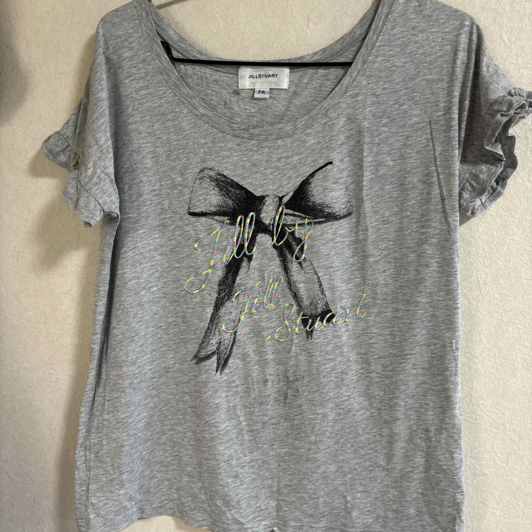 JILLSTUART(ジルスチュアート)のJILLSTUART. 刺繍　カットソー メンズのトップス(Tシャツ/カットソー(半袖/袖なし))の商品写真