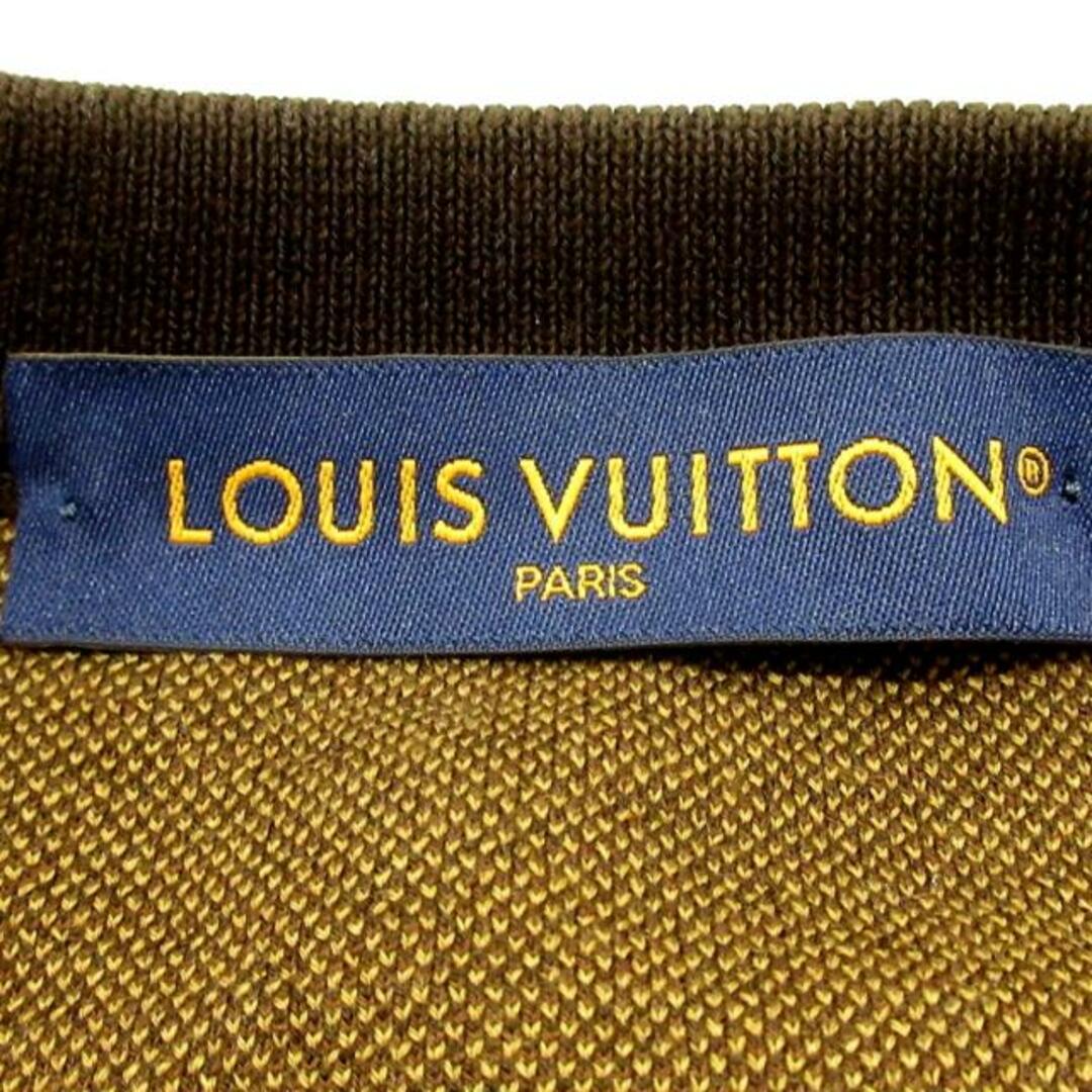 LOUIS VUITTON(ルイヴィトン)のLOUIS VUITTON(ルイヴィトン) 半袖セーター サイズS メンズ美品  ショートスリーブコットンダミエクルーネックウィズストラスLVパッチ 1AFIUO / RM241 AUR HQN63W ダークブラウン×ブラウン×ライトブラウン ジャイアントダミエ･ポップ/LVロゴワッペン/ラインストーン/ビーズ/2024年春夏 綿、ガラス メンズのトップス(ニット/セーター)の商品写真