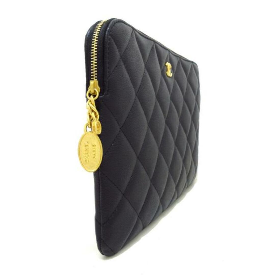 CHANEL(シャネル)のCHANEL(シャネル) クラッチバッグ美品  マトラッセ AP3552 黒 ヴィンテージゴールド金具 キャビアスキン レディースのバッグ(クラッチバッグ)の商品写真