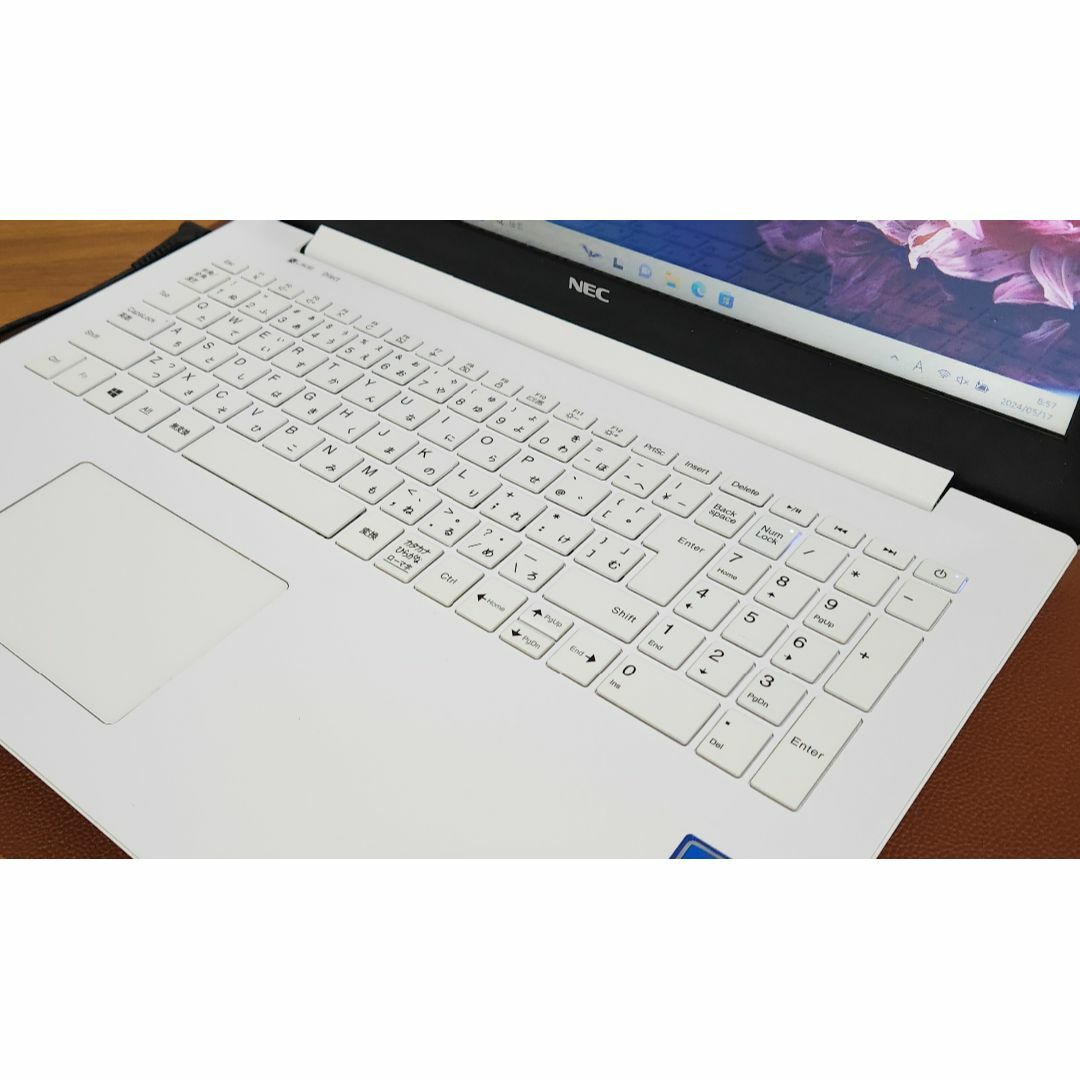 NEC(エヌイーシー)の美品Win11 LAVIE/N4000/4G/SSD/DVD/WLAN/カメラ スマホ/家電/カメラのPC/タブレット(ノートPC)の商品写真