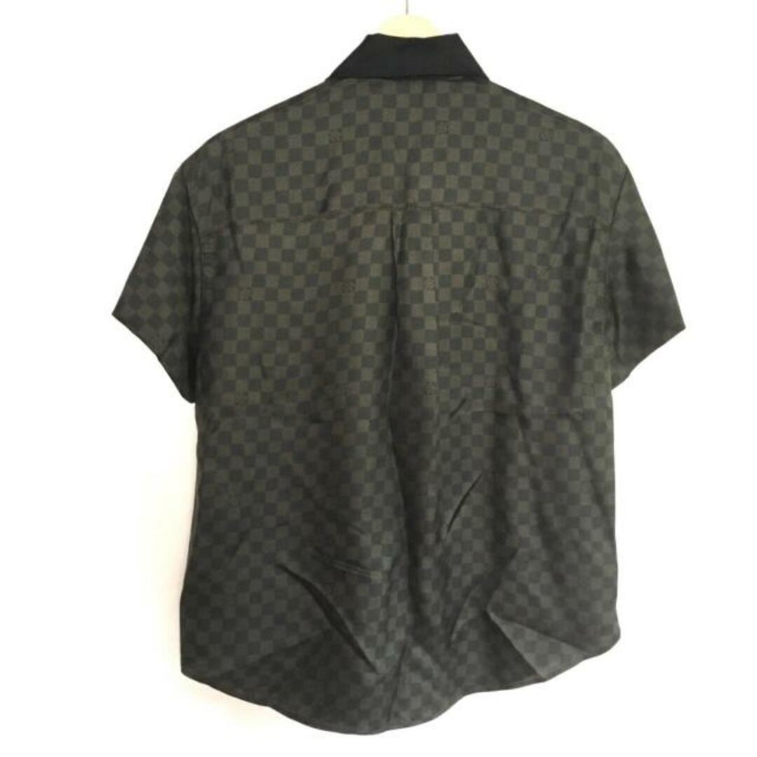 LOUIS VUITTON(ルイヴィトン)のLOUIS VUITTON(ルイヴィトン) 半袖シャツブラウス サイズ34 S レディース - RW132W F4BL 13SL5 黒×カーキ シルク/ダミエ柄 シルク レディースのトップス(シャツ/ブラウス(半袖/袖なし))の商品写真