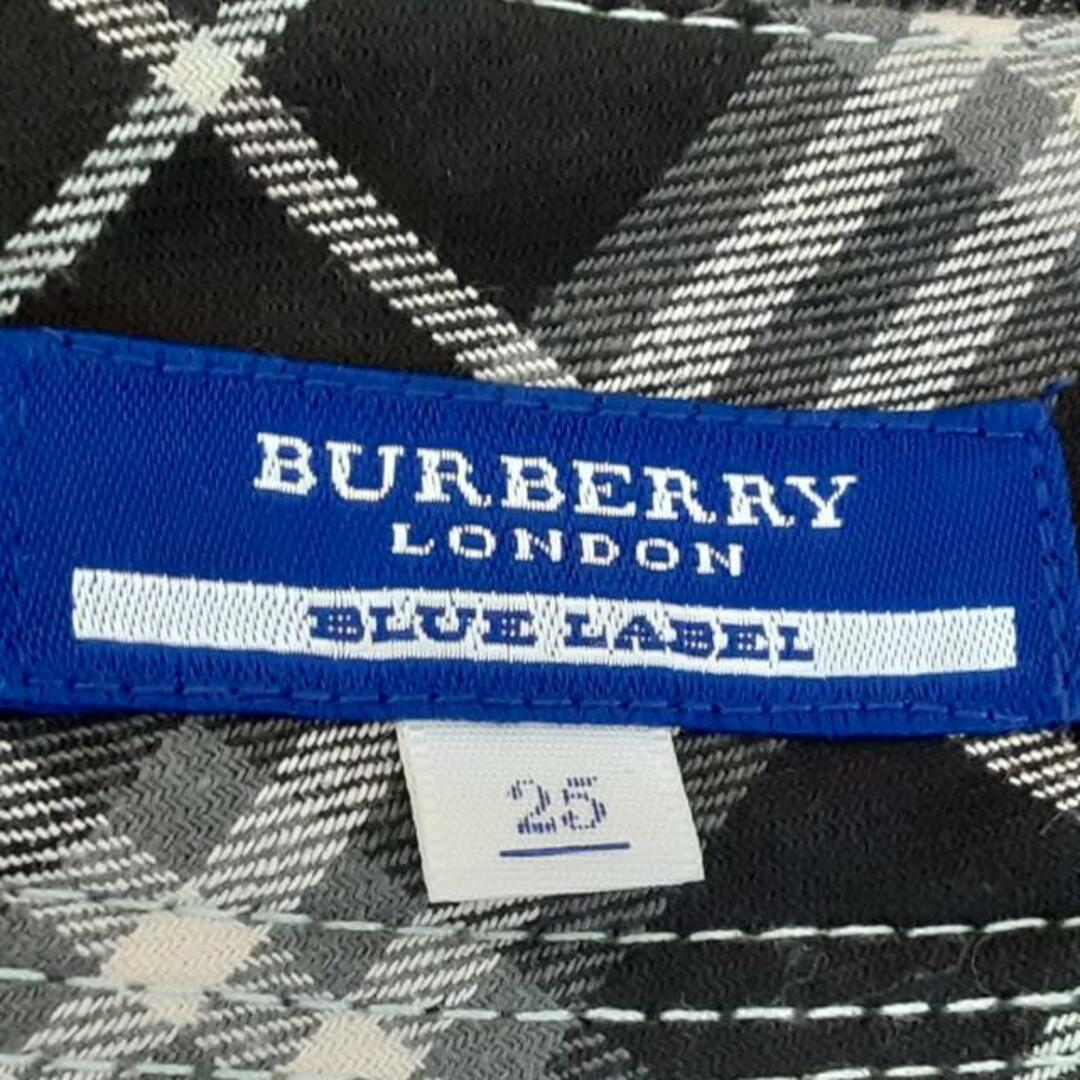 BURBERRY BLUE LABEL(バーバリーブルーレーベル)のBurberry Blue Label(バーバリーブルーレーベル) ミニスカート サイズ25 XS レディース美品  - ダークグレー デニム レディースのスカート(ミニスカート)の商品写真