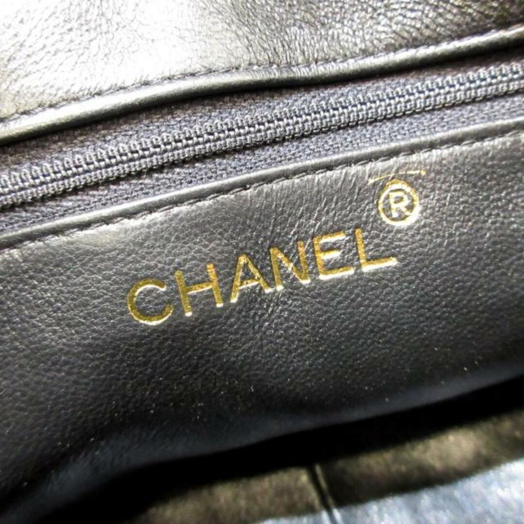 CHANEL(シャネル)のCHANEL(シャネル) ショルダーバッグ マトラッセ 黒 4連チェーンショルダー/ゴールド金具/タッセル ラムスキン レディースのバッグ(ショルダーバッグ)の商品写真