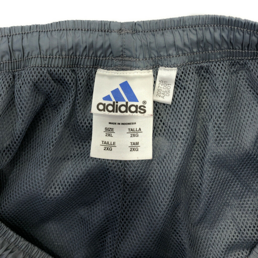 adidas(アディダス)のadidas アディダス ナイロン トラックパンツ 大きいサイズ スポーツ グレー (メンズ 2XL) 中古 古着 Q6907 メンズのパンツ(その他)の商品写真
