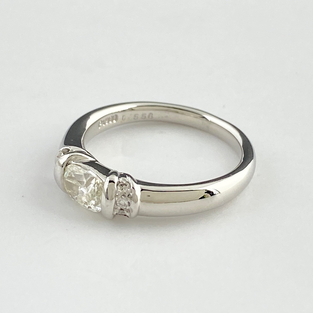 ダイヤモンド デザインリング 9.5号 Pt900 【中古】 レディースのアクセサリー(リング(指輪))の商品写真