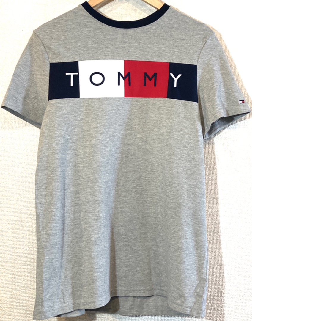 TOMMY HILFIGER(トミーヒルフィガー)のTOMMY HILFIGER★Tシャツ★ロゴ★トミーヒルフィガー★定価7000円 メンズのトップス(Tシャツ/カットソー(半袖/袖なし))の商品写真