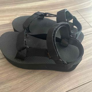 teva  サンダル(サンダル)