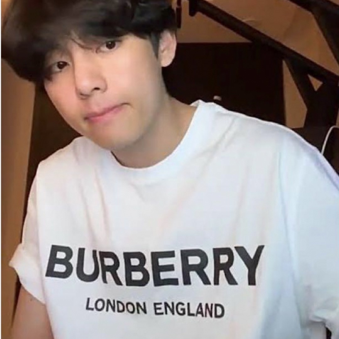 BURBERRY(バーバリー)のバーバリーロンドンイングランド ユニセックス フロントロゴ 半袖  TシャツXS メンズのトップス(Tシャツ/カットソー(半袖/袖なし))の商品写真