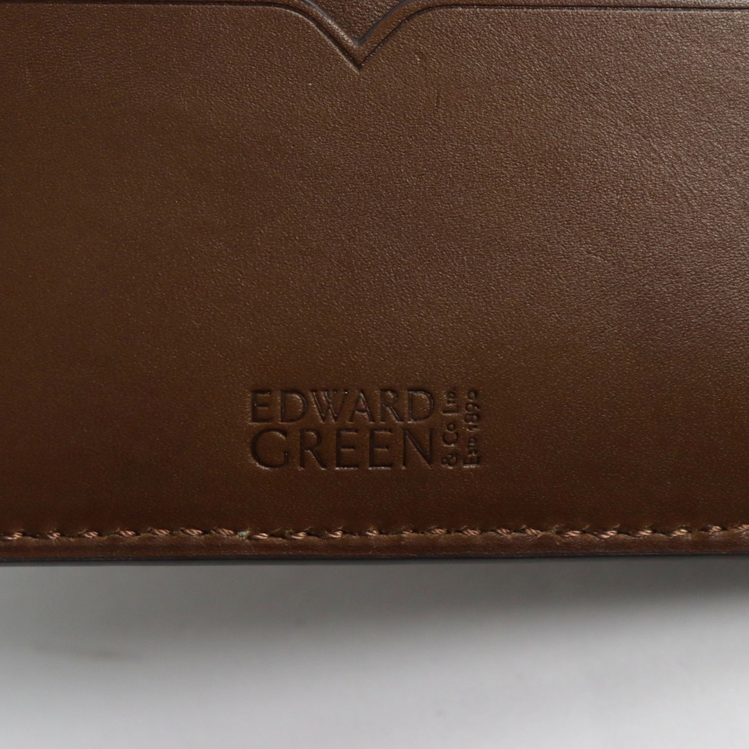 EDWARD GREEN(エドワードグリーン)の未使用品●EDWARD GREEN エドワードグリーン HIP WALLET レザー DARK OAK コンパクトウォレット 二つ折り財布 ダークブラウン 箱付き メンズ 定価68,200円 メンズのファッション小物(折り財布)の商品写真