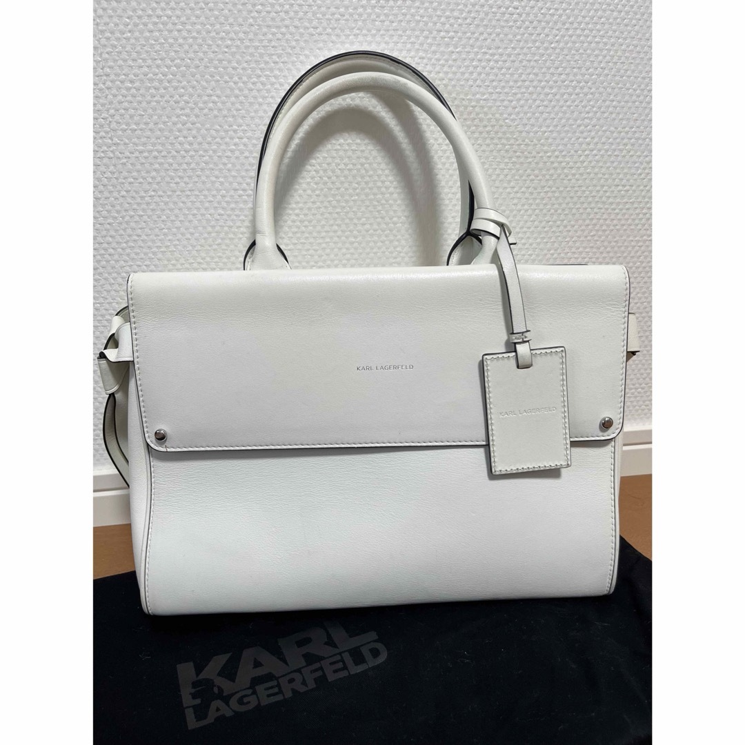 Karl Lagerfeld(カールラガーフェルド)のkarl lagerfeld カールラガーフェルド　バック　ホワイト レディースのバッグ(トートバッグ)の商品写真