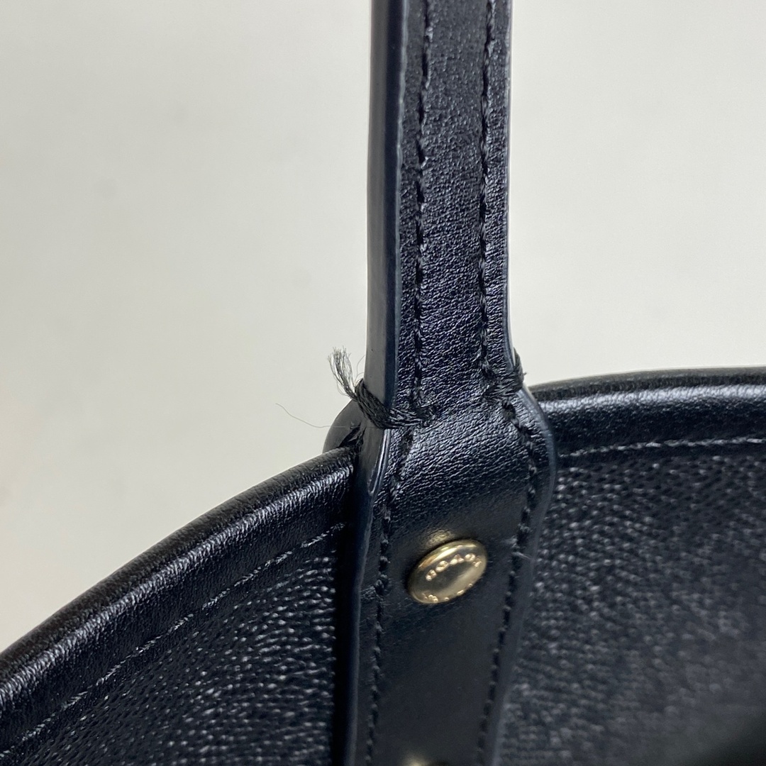 COACH(コーチ)のコーチ ロゴ トートバッグ レディース 【中古】 レディースのバッグ(トートバッグ)の商品写真