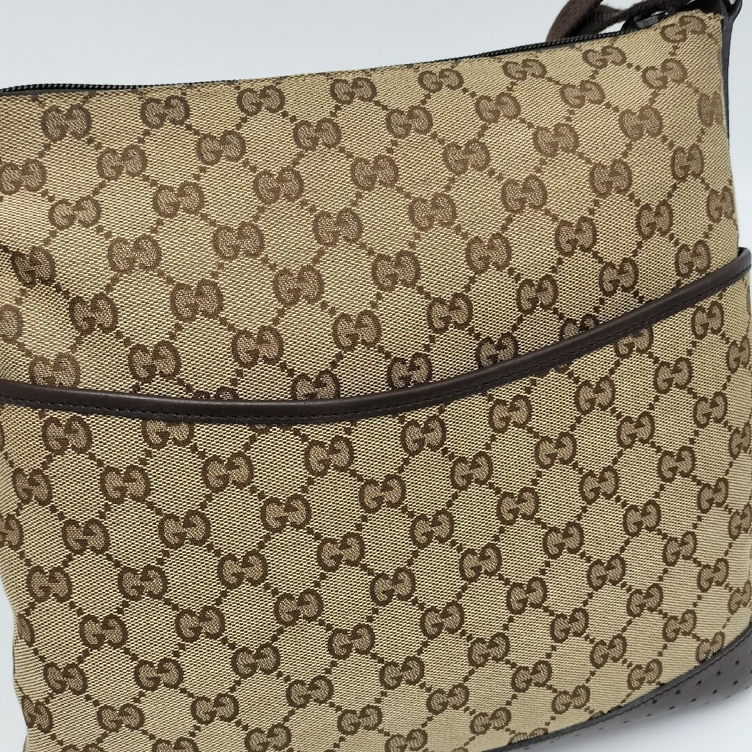 Gucci(グッチ)の極美品✨グッチ　ショルダーバッグ　キャンバス　レザー レディースのバッグ(ショルダーバッグ)の商品写真