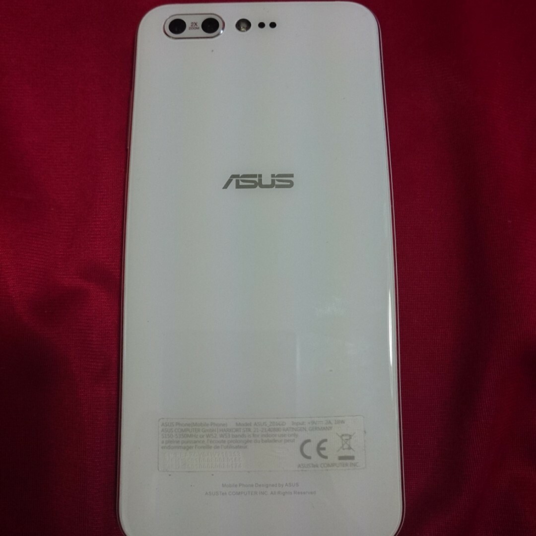 Asus Zenfone 4 Pro ZS551KL Z01GD SIMフリー スマホ/家電/カメラのスマートフォン/携帯電話(スマートフォン本体)の商品写真