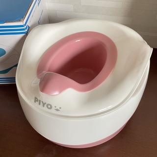 PIYO 3in1トイレトレーナー　おまる　ピンク　美品(ベビーおまる)