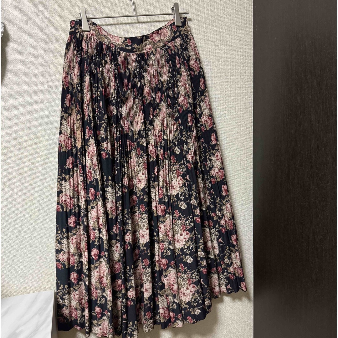 millebonheur ヴィンテージ花柄プリーツスカート レディースのスカート(ロングスカート)の商品写真