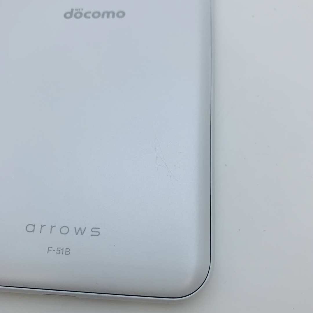 arrows(アローズ)のarrows We F-51B ドコモ　18953 スマホ/家電/カメラのスマートフォン/携帯電話(スマートフォン本体)の商品写真