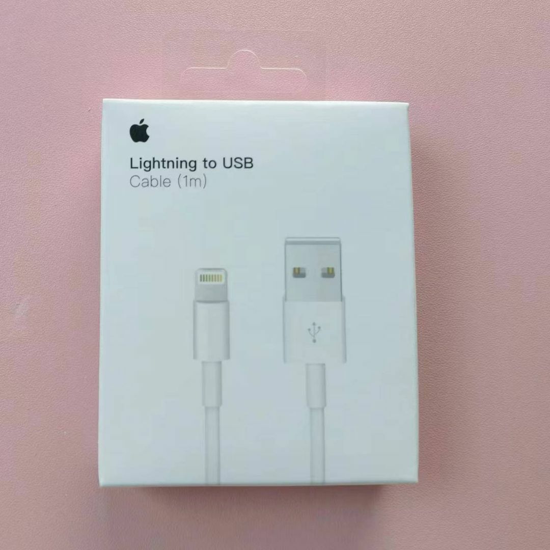 Apple(アップル)のアップル純正　Lightning - USBケーブル1m　アイホン充電ケーブル スマホ/家電/カメラのスマートフォン/携帯電話(バッテリー/充電器)の商品写真