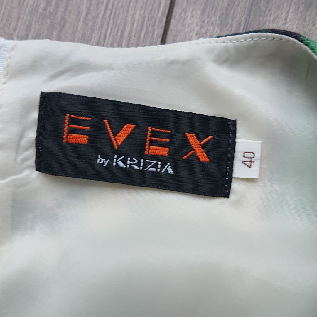 EVEX by KRIZIA(エヴェックスバイクリツィア)のワンピース レディースのワンピース(ひざ丈ワンピース)の商品写真