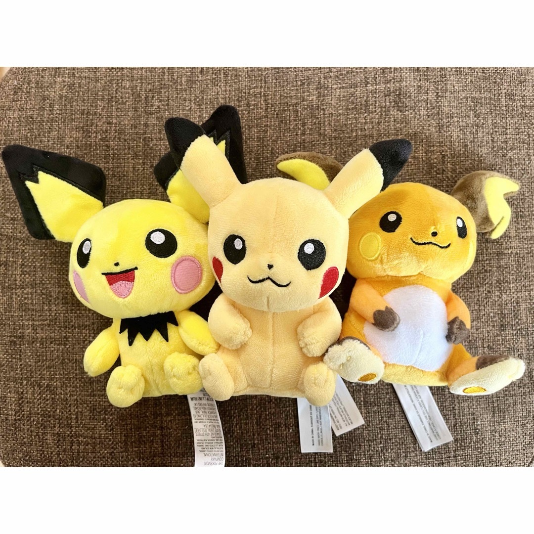 ポケモン(ポケモン)のPokémon fit ピチュー・ピカチュウ・ライチュウ3体セット エンタメ/ホビーのおもちゃ/ぬいぐるみ(キャラクターグッズ)の商品写真