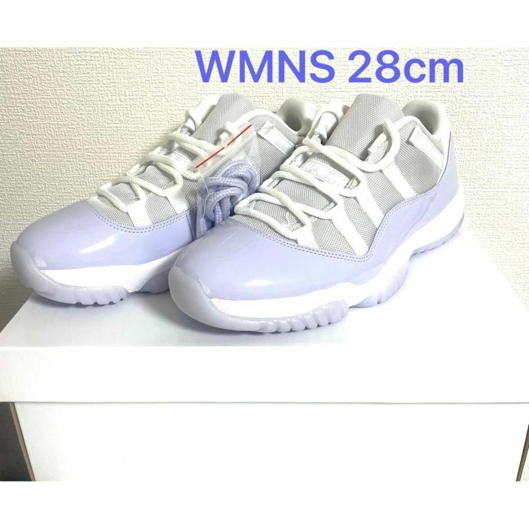 Jordan Brand（NIKE）(ジョーダン)の【新品未使用】NIKE WMNS Jordan11 Low  ピュアバイオレット メンズの靴/シューズ(スニーカー)の商品写真