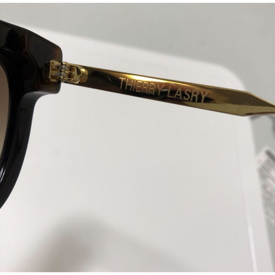 THIERRY LASRY  サングラス レディースのファッション小物(サングラス/メガネ)の商品写真