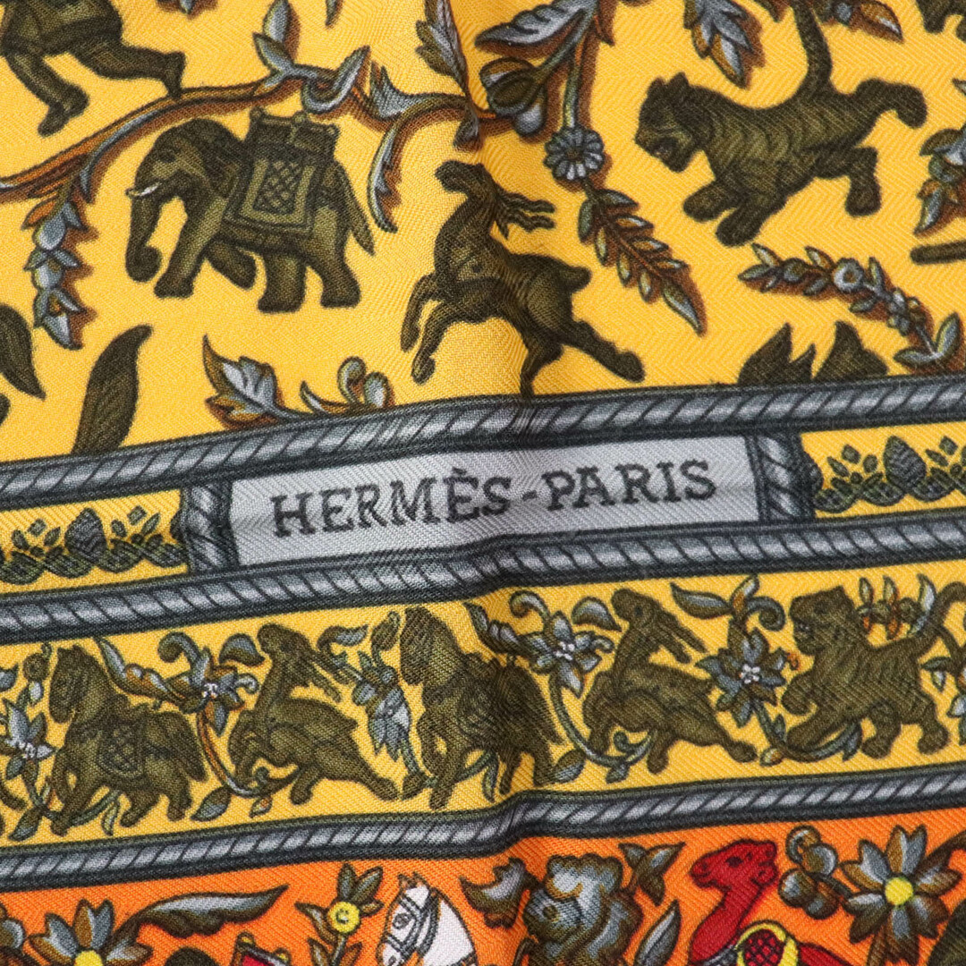 Hermes(エルメス)の美品☆HERMES エルメス CHASSE EN INDE インドの狩猟 カレジェアン カレ140 カシミヤ シルク ストール ショール マルチカラー フランス製 レディース レディースのファッション小物(マフラー/ショール)の商品写真