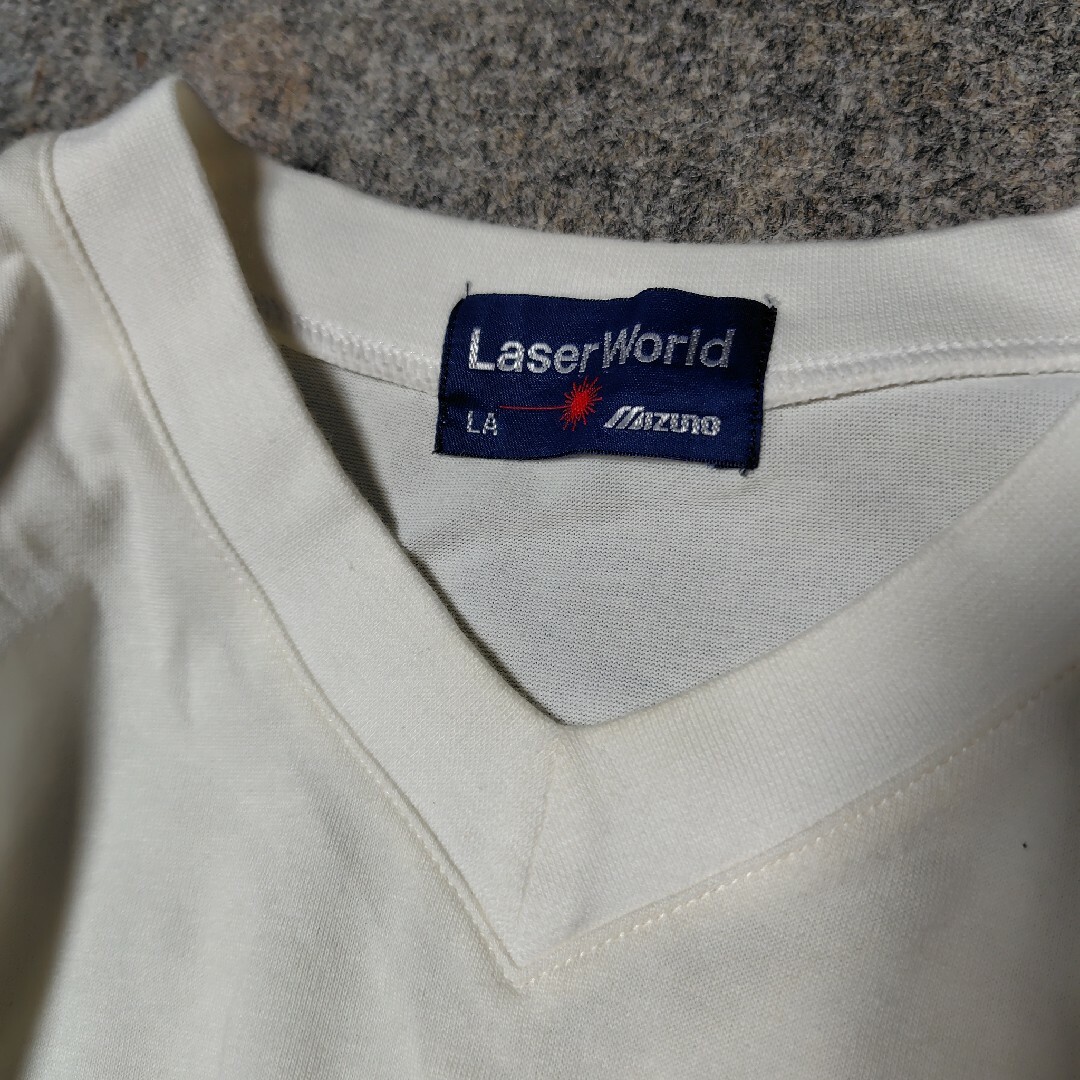 MIZUNO(ミズノ)のLaser Worldmizuno  Vネック Tシャツ メンズのトップス(Tシャツ/カットソー(半袖/袖なし))の商品写真
