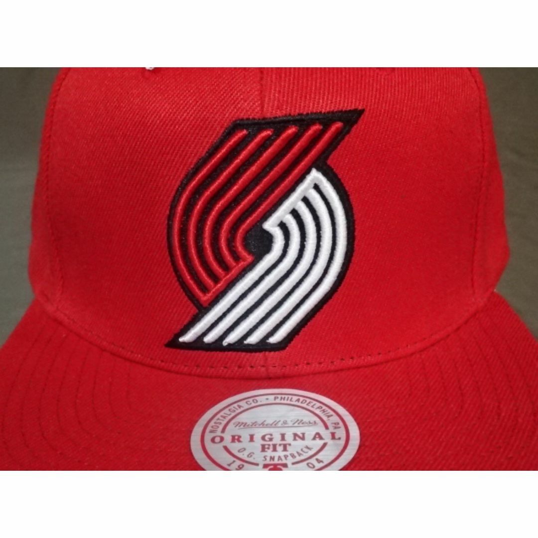 MITCHELL & NESS(ミッチェルアンドネス)の【Mitchell & Ness】 NBA トレイルブレイザーズ ロゴ キャップ メンズの帽子(キャップ)の商品写真