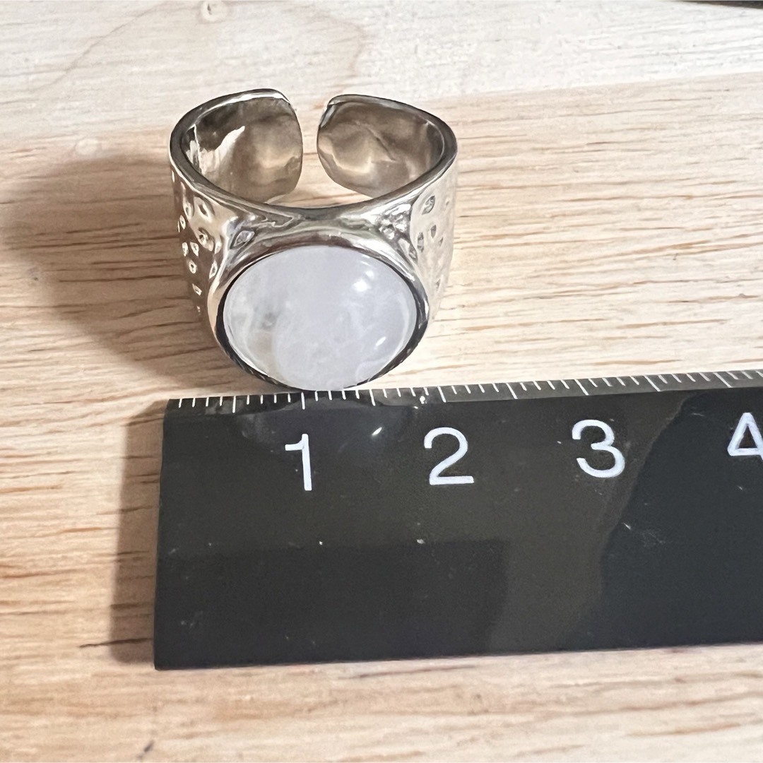 シルバーリング 925 銀 ビジュー オパール風 凸凹 ワイド 韓国 指輪 メンズのアクセサリー(リング(指輪))の商品写真