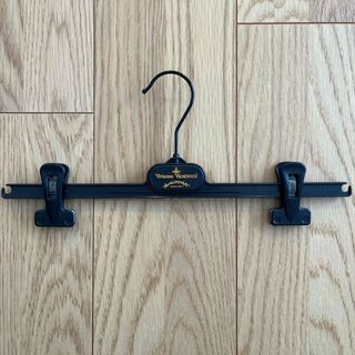 Vivienne Westwood(押し入れ収納/ハンガー)のフリマアイテム一覧 Vivienne Westwood(押し入れ収納/ハンガー)のフリマアイテム一覧