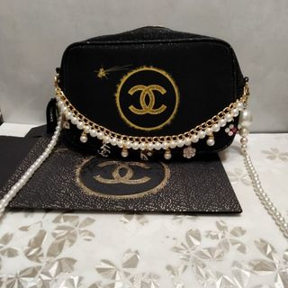 CHANEL - US限定シャネルノベルティポーチ【箱付き】