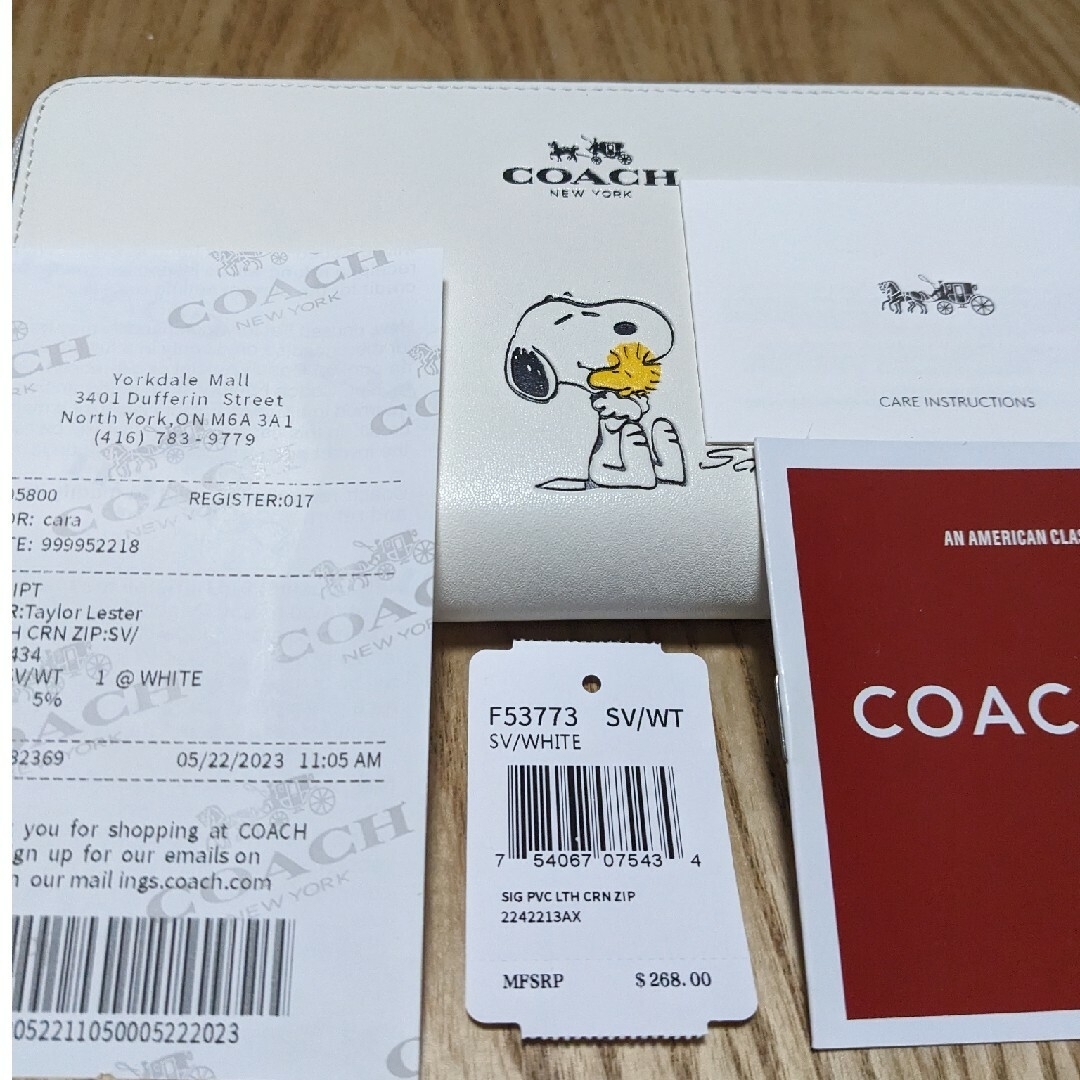COACH(コーチ)のCOACH 長財布　ラウンドファスナースヌーピー白 レディースのファッション小物(財布)の商品写真