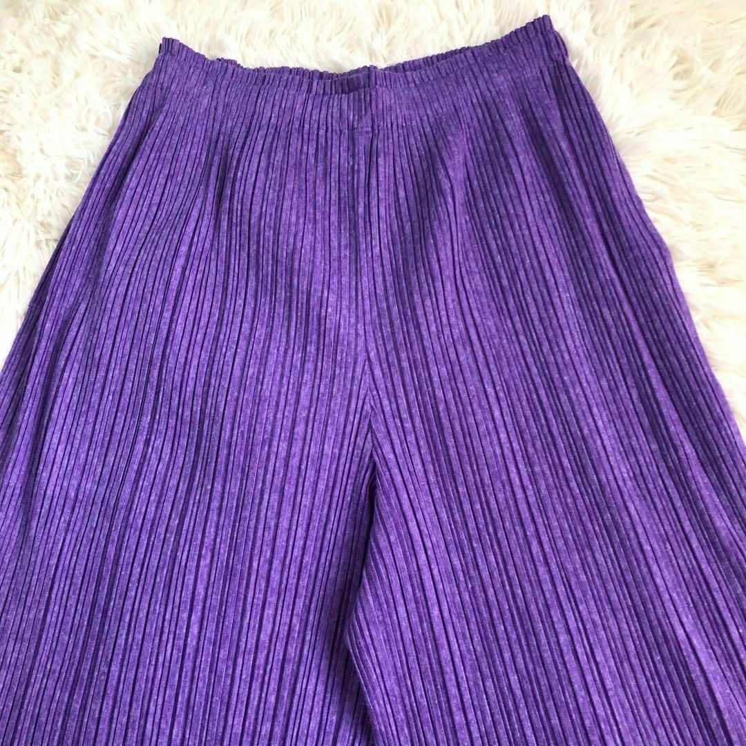 PLEATS PLEASE ISSEY MIYAKE(プリーツプリーズイッセイミヤケ)の【美品】プリーツプリーズ 20SS スーパーワイドパンツ 紫 4 XL レディースのパンツ(カジュアルパンツ)の商品写真