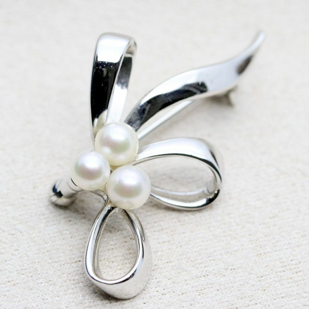 MIKIMOTO 美品 ブローチ シルバー ベビーパール リボン ミキモト MIKIMOTO 美品 ブローチ シルバー ベビーパール リボン ミキモト