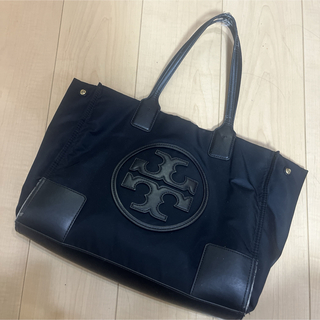 Tory Burch - トリ－バ－チの定番ト－とバッグ