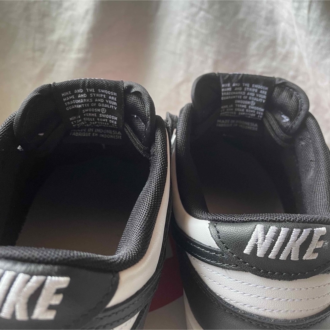 NIKE(ナイキ)のNIKE DUNK LOW RETRO ブラック/ホワイト DD1391-100 メンズの靴/シューズ(スニーカー)の商品写真