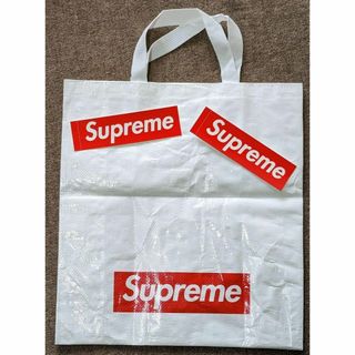 シュプリーム(Supreme)のSupremeショッパー中(44x49cm)とboxロゴステッカー2枚のセット(エコバッグ)