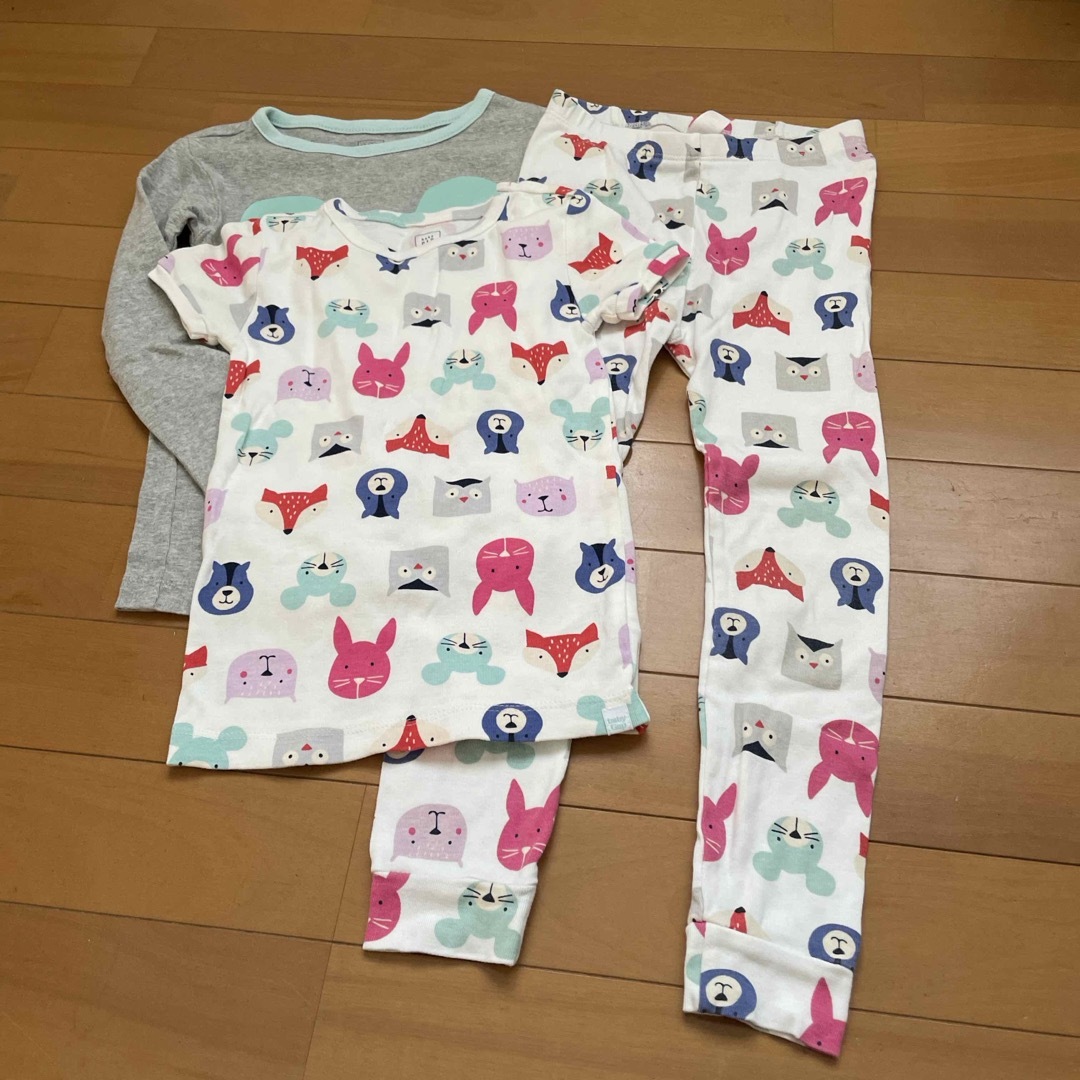 babyGAP(ベビーギャップ)のbabyGAP 4year 100㎝　パジャマセット キッズ/ベビー/マタニティのキッズ服女の子用(90cm~)(パジャマ)の商品写真