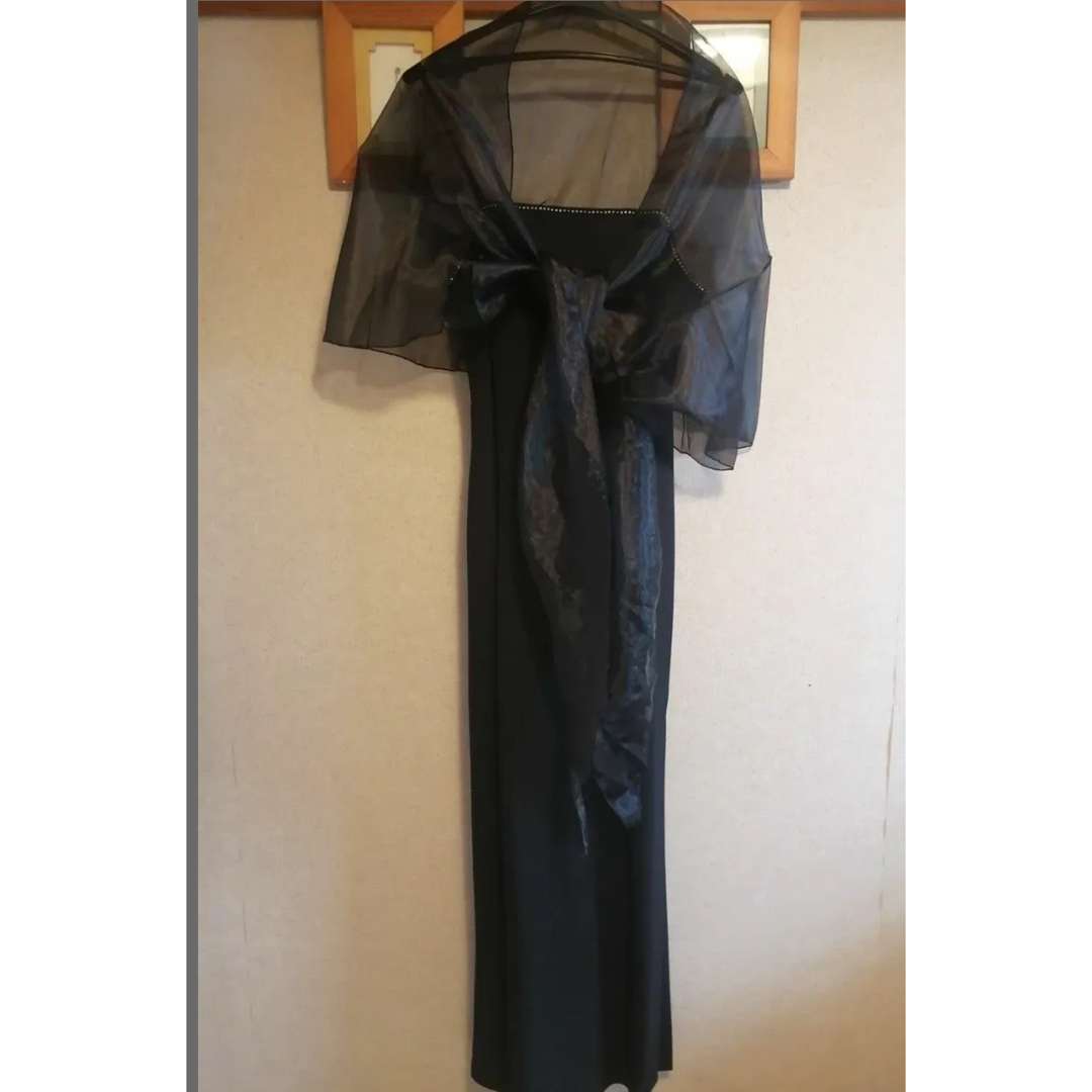 黒　　ロングドレス、オーガンジー付き レディースのワンピース(ロングワンピース/マキシワンピース)の商品写真