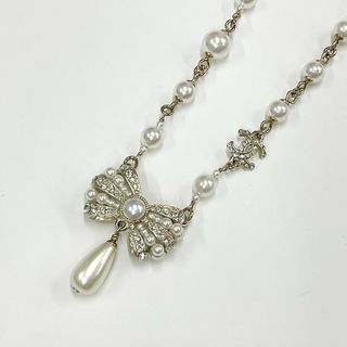 シャネル(CHANEL)の8975 シャネル ココマーク ネックレス パール ラインストーン リボン(ネックレス)