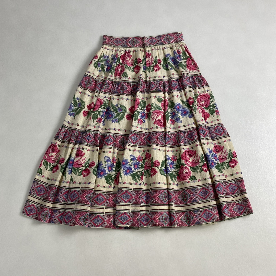 レリアン　スカート　花柄　ピンク　上品なコットン レディースのスカート(ひざ丈スカート)の商品写真
