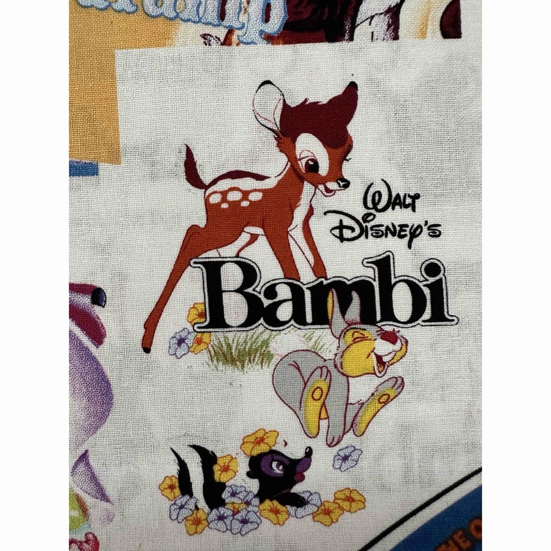 Disney(ディズニー)のディズニーのプリント生地アメリカ購入バンビ白雪姫ダンボ101匹ムチャチャ ハンドメイドの素材/材料(生地/糸)の商品写真