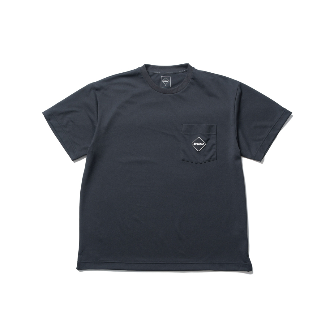 F.C.R.B.(エフシーアールビー)のXL 新品 送料無料 FCRB 24SS EMBLEM POCKET TEE メンズのトップス(Tシャツ/カットソー(半袖/袖なし))の商品写真