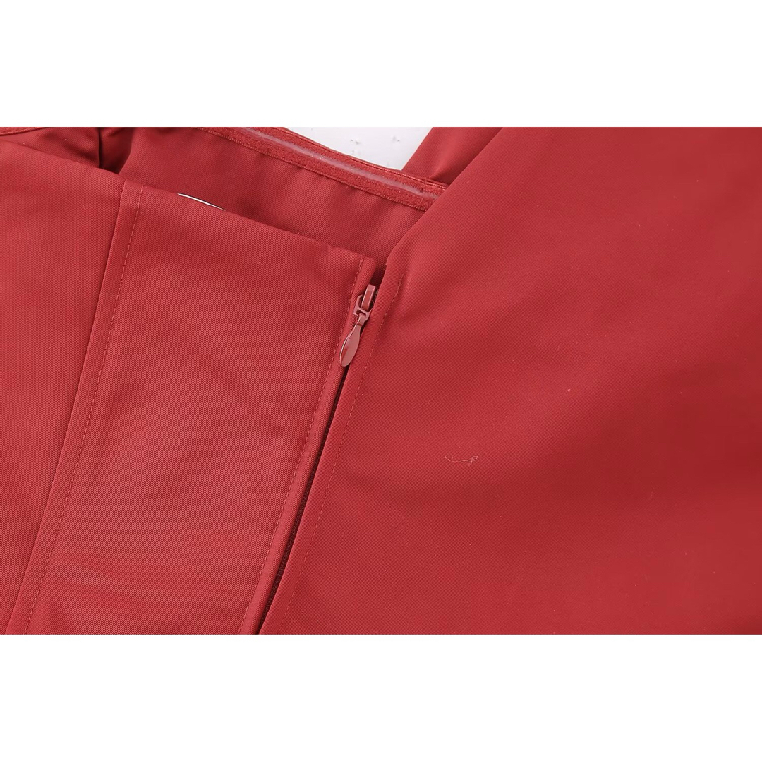 リボン　カットソー　ワンショルダー　トップス　赤　zara gu dholic レディースのトップス(シャツ/ブラウス(半袖/袖なし))の商品写真