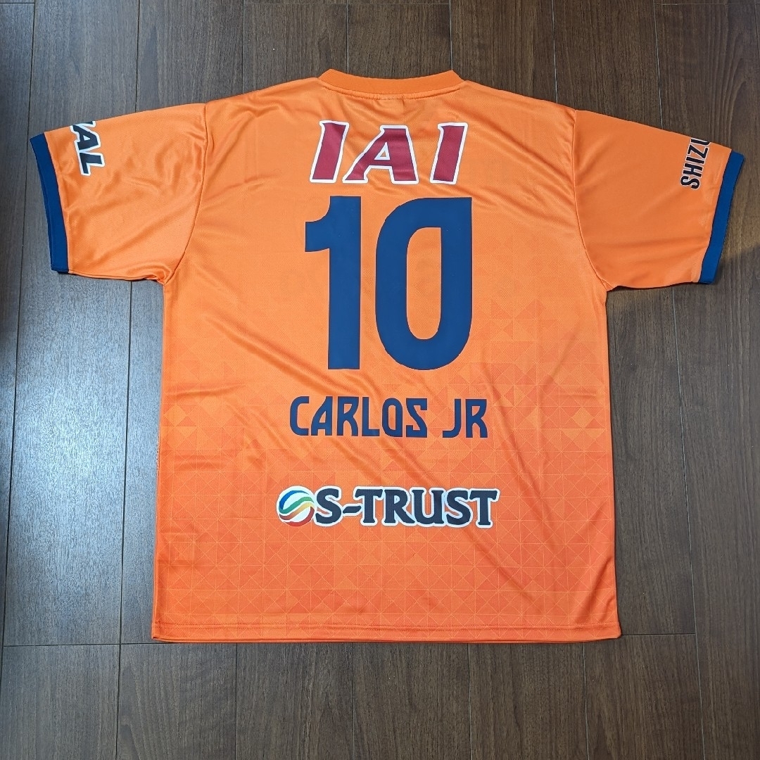 エスパルス プレイヤーズTシャツ CARLOS JR - 10（2XL） スポーツ/アウトドアのサッカー/フットサル(ウェア)の商品写真