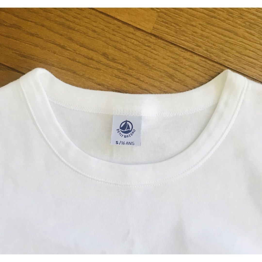 PETIT BATEAU(プチバトー)のプチバトー  半袖Tシャツ　カットソー ホワイト メーカー表示サイズ　S レディースのトップス(Tシャツ(半袖/袖なし))の商品写真